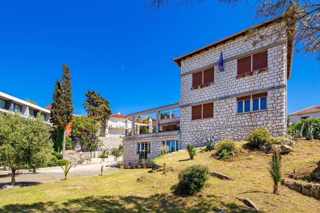 Villas Arbia Banjol Εξωτερικό φωτογραφία